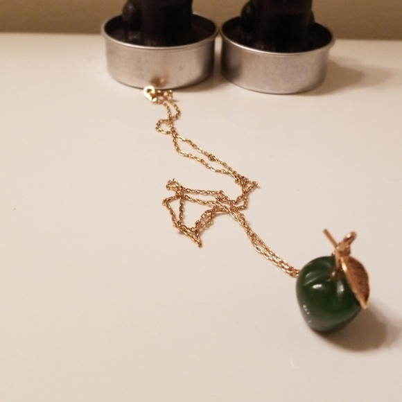 Green Apple Necklace - Picture 3 of 4